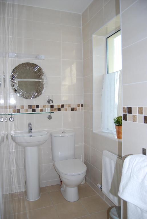 Clonmore Lodge B&B Quilty Værelse billede